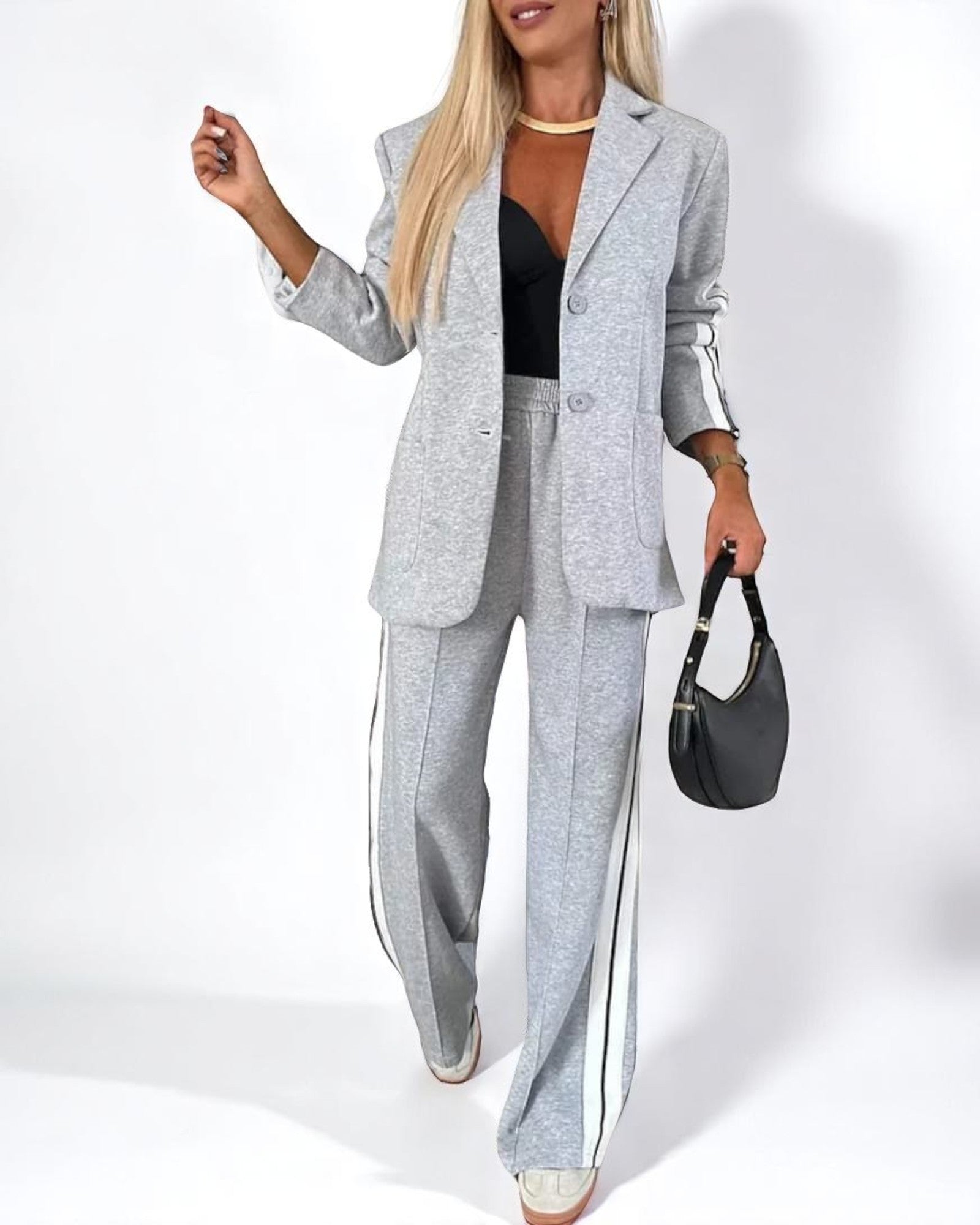 Miura Zweiteiliger mit gestreifter Jacke und Hose