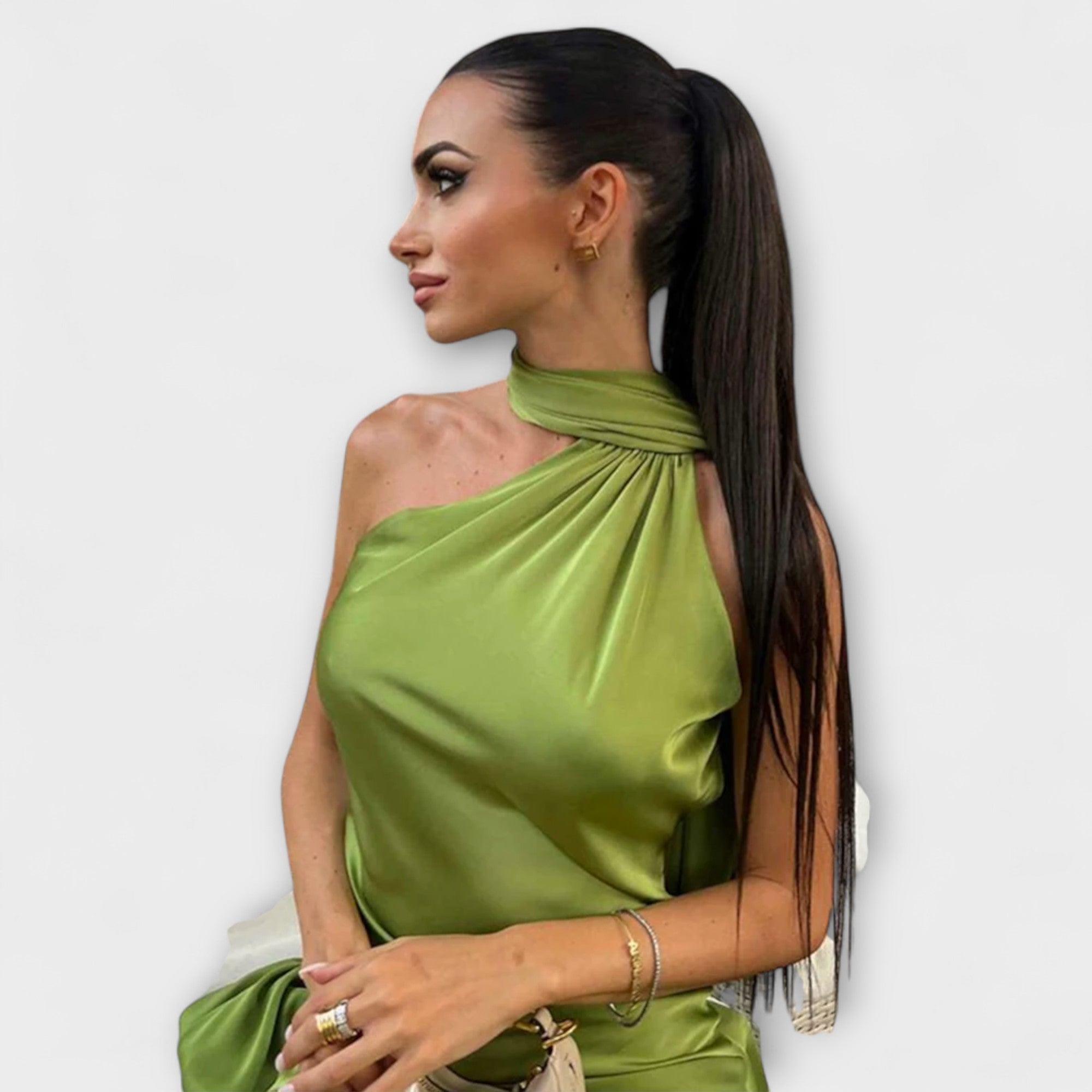Elya elegantes Kleid mit Schulterträger und satinierter Verarbeitung
