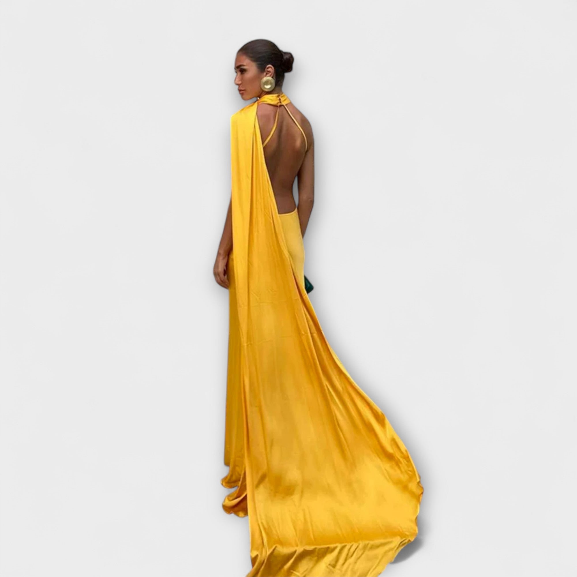 Elya elegantes Kleid mit Schulterträger und satinierter Verarbeitung