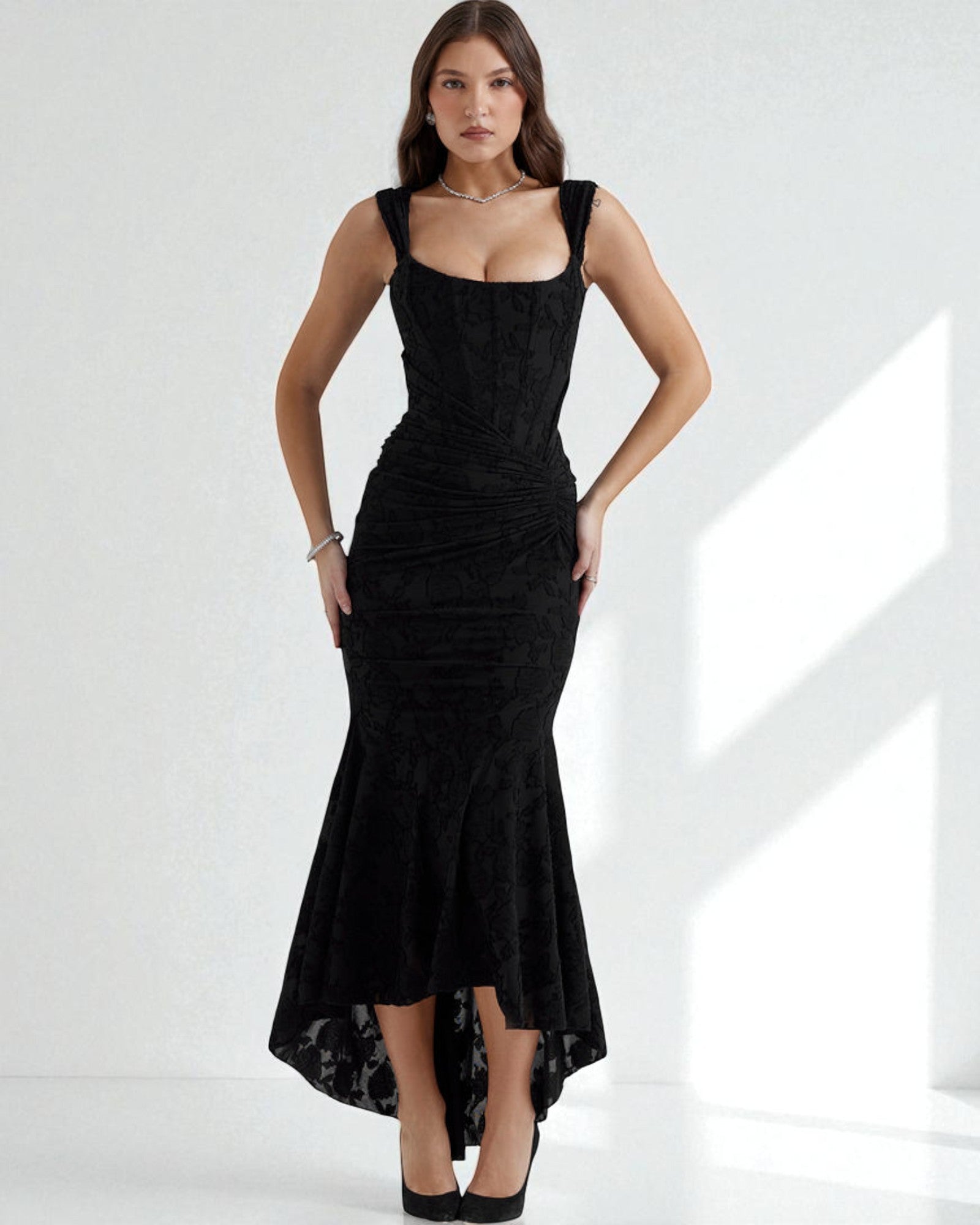 Celestina Elegantes Midikleid mit Korsett und floralem Design