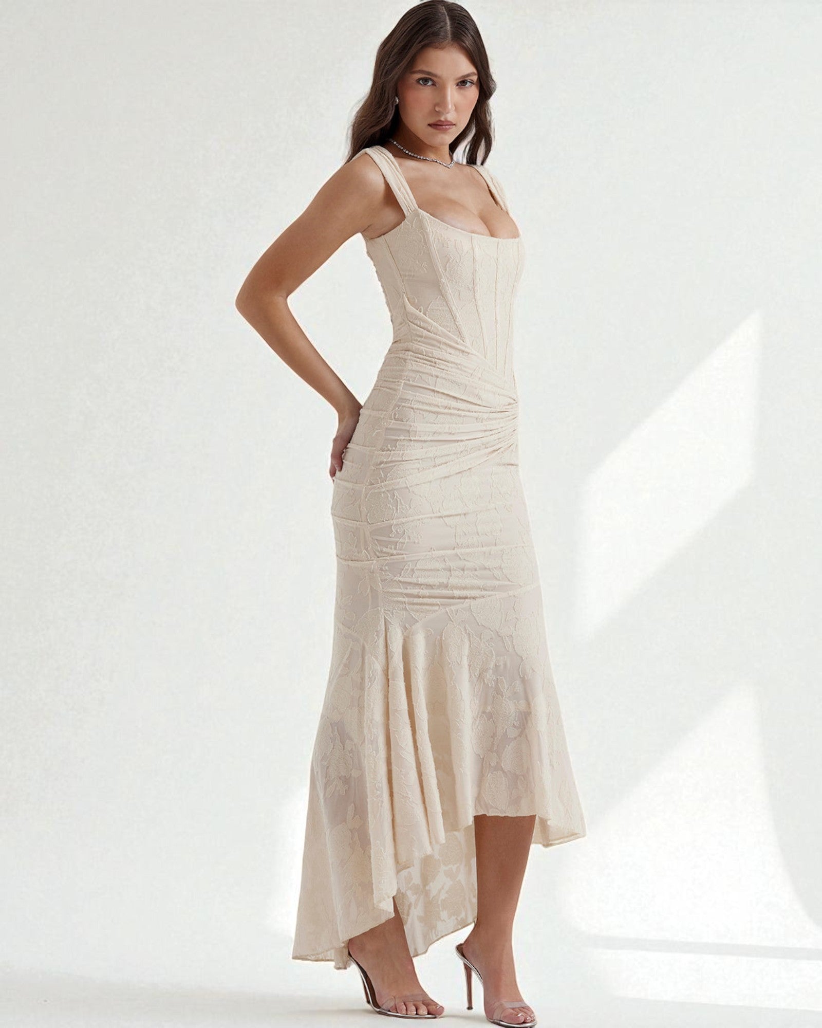 Celestina Elegantes Midikleid mit Korsett und floralem Design