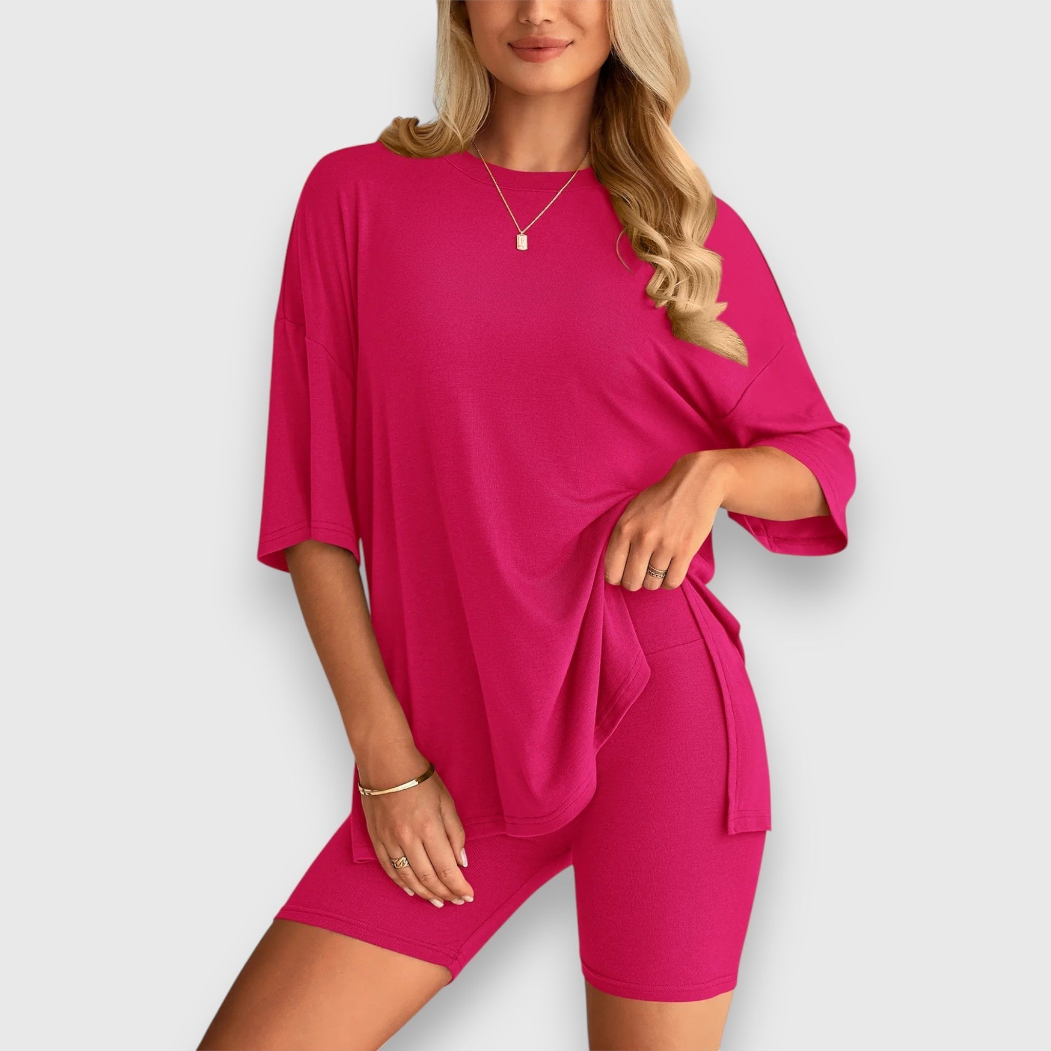 Sira Zweiteiliger Oversized T-Shirt und Radshorts