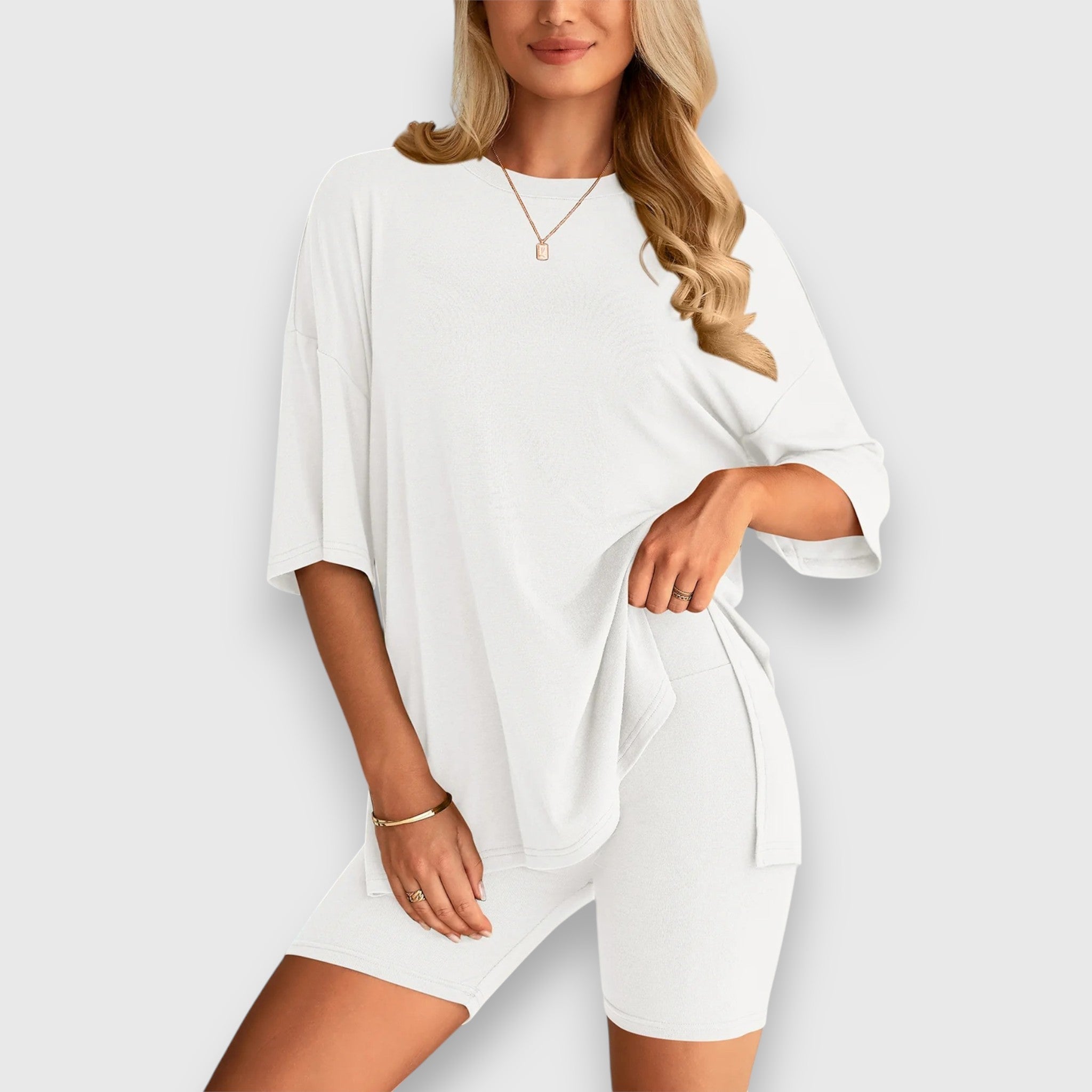 Sira Zweiteiliger Oversized T-Shirt und Radshorts
