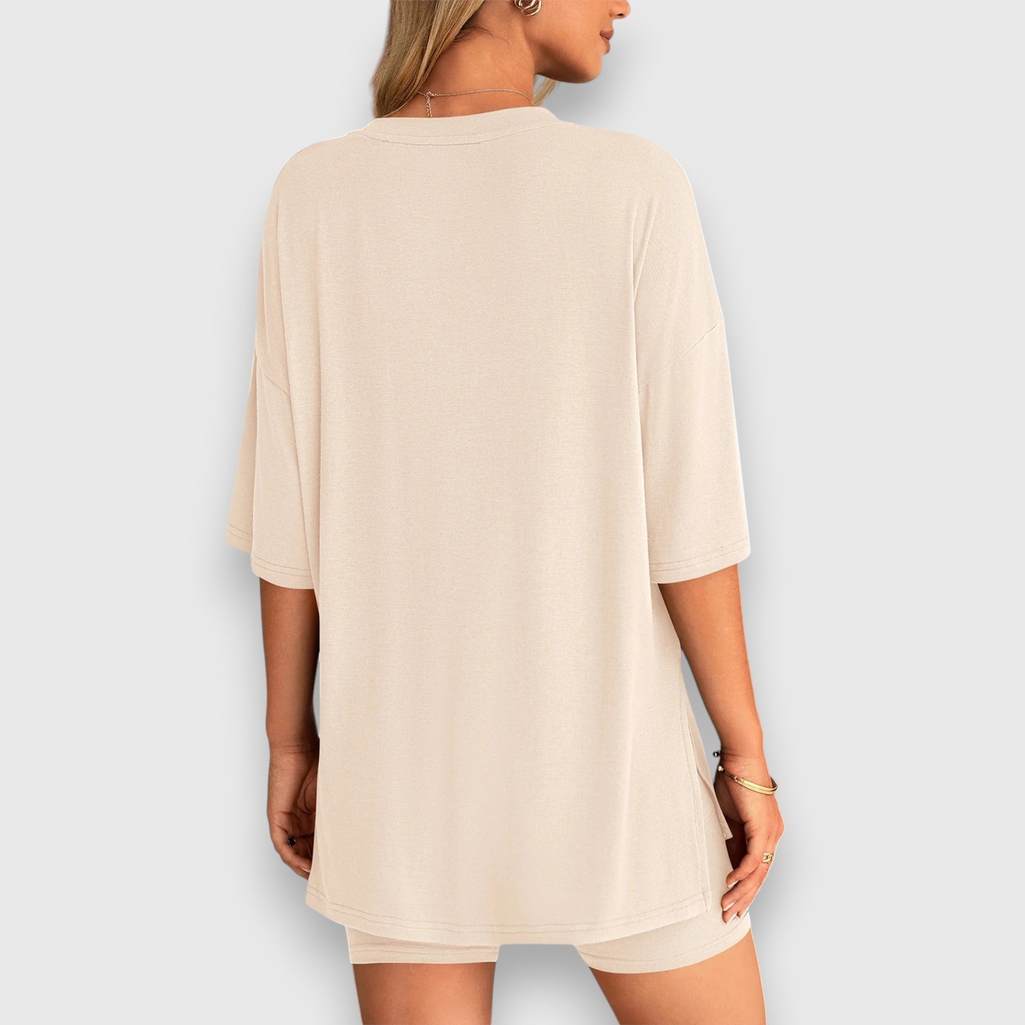 Sira Zweiteiliger Oversized T-Shirt und Radshorts