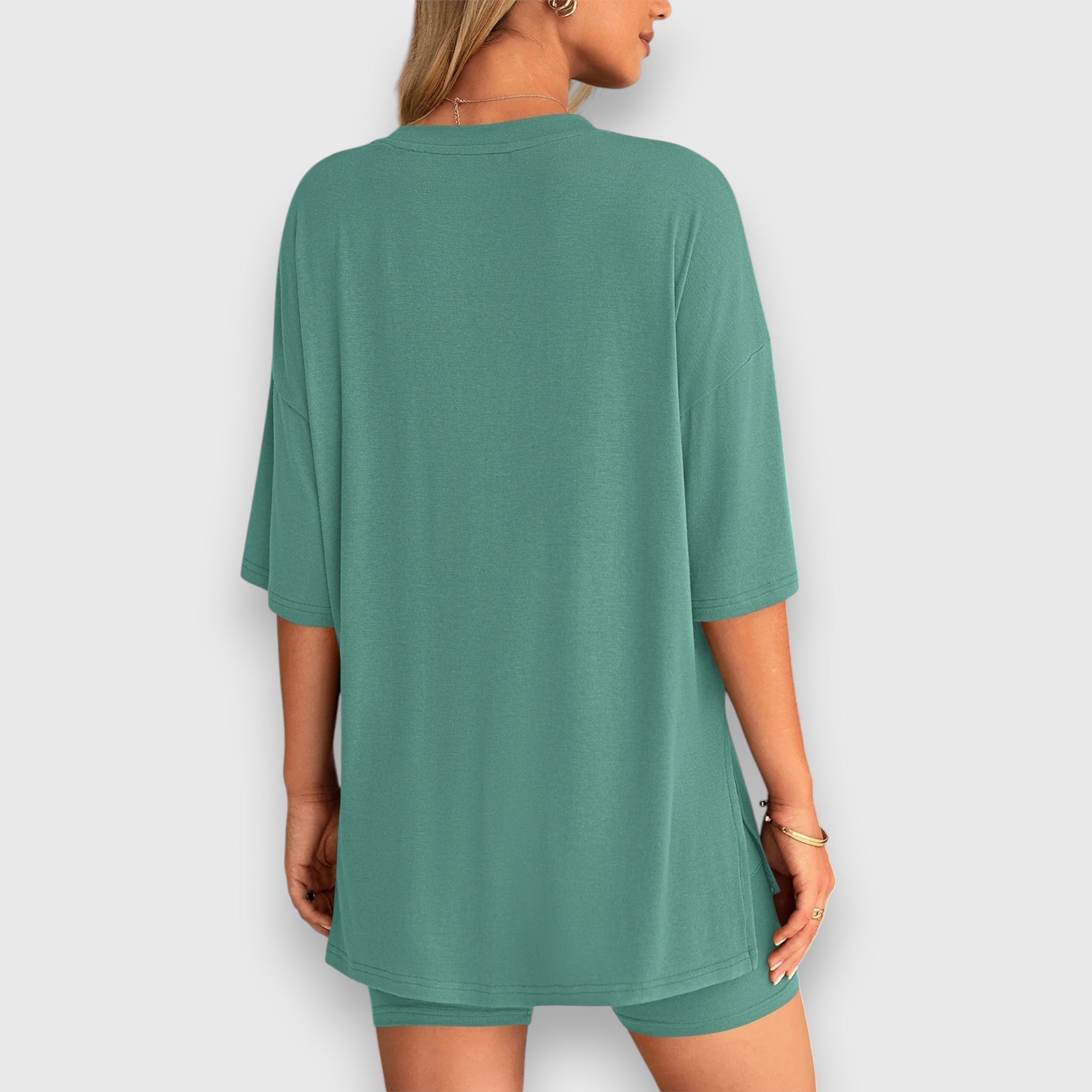 Sira Zweiteiliger Oversized T-Shirt und Radshorts