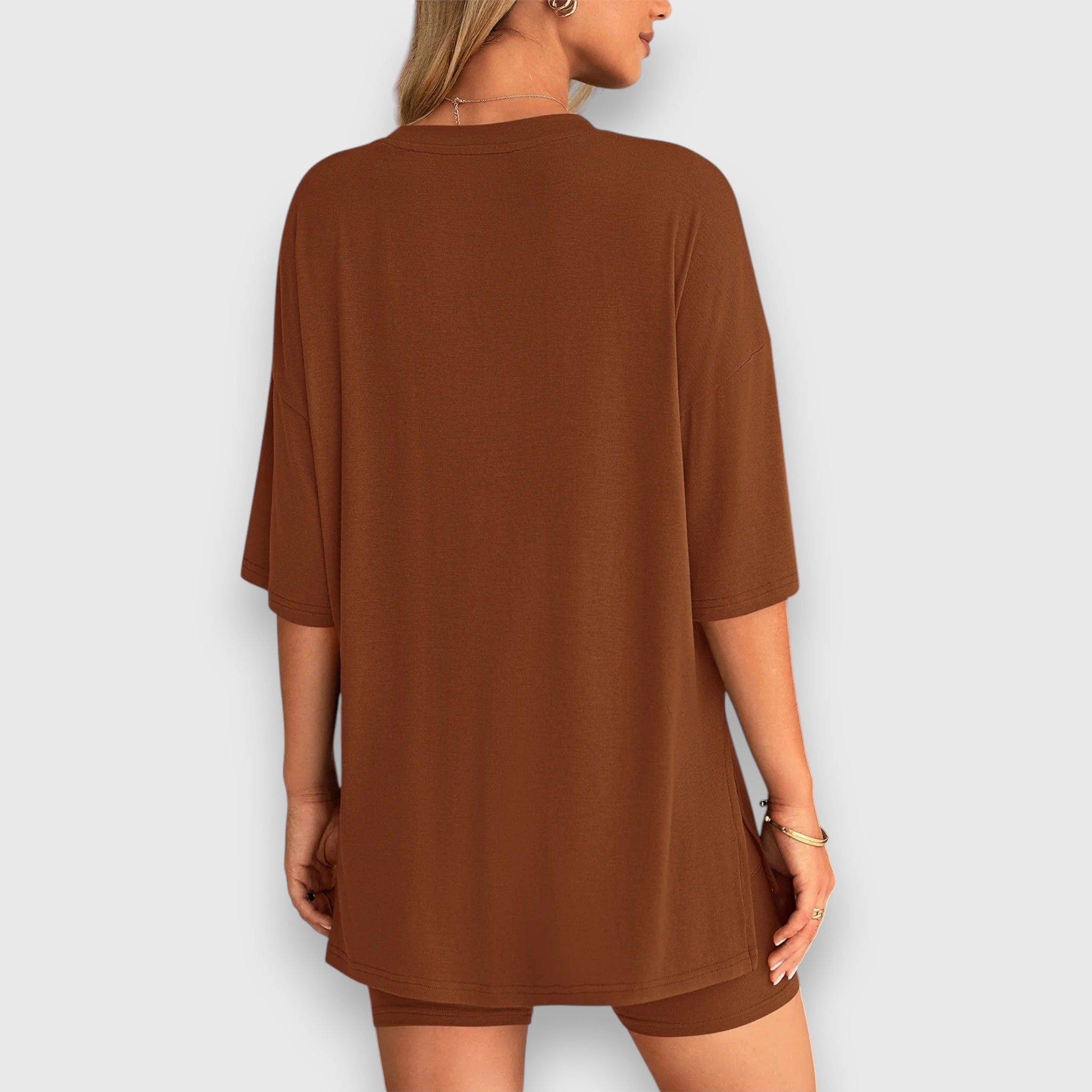Sira Zweiteiliger Oversized T-Shirt und Radshorts