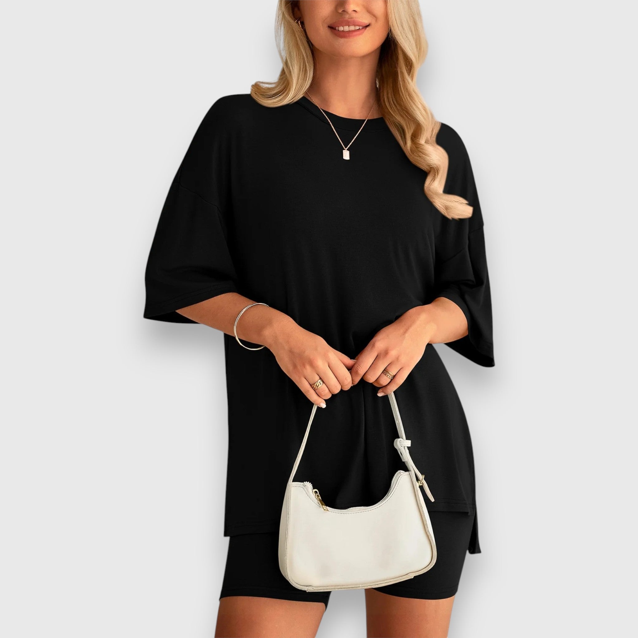 Sira Zweiteiliger Oversized T-Shirt und Radshorts