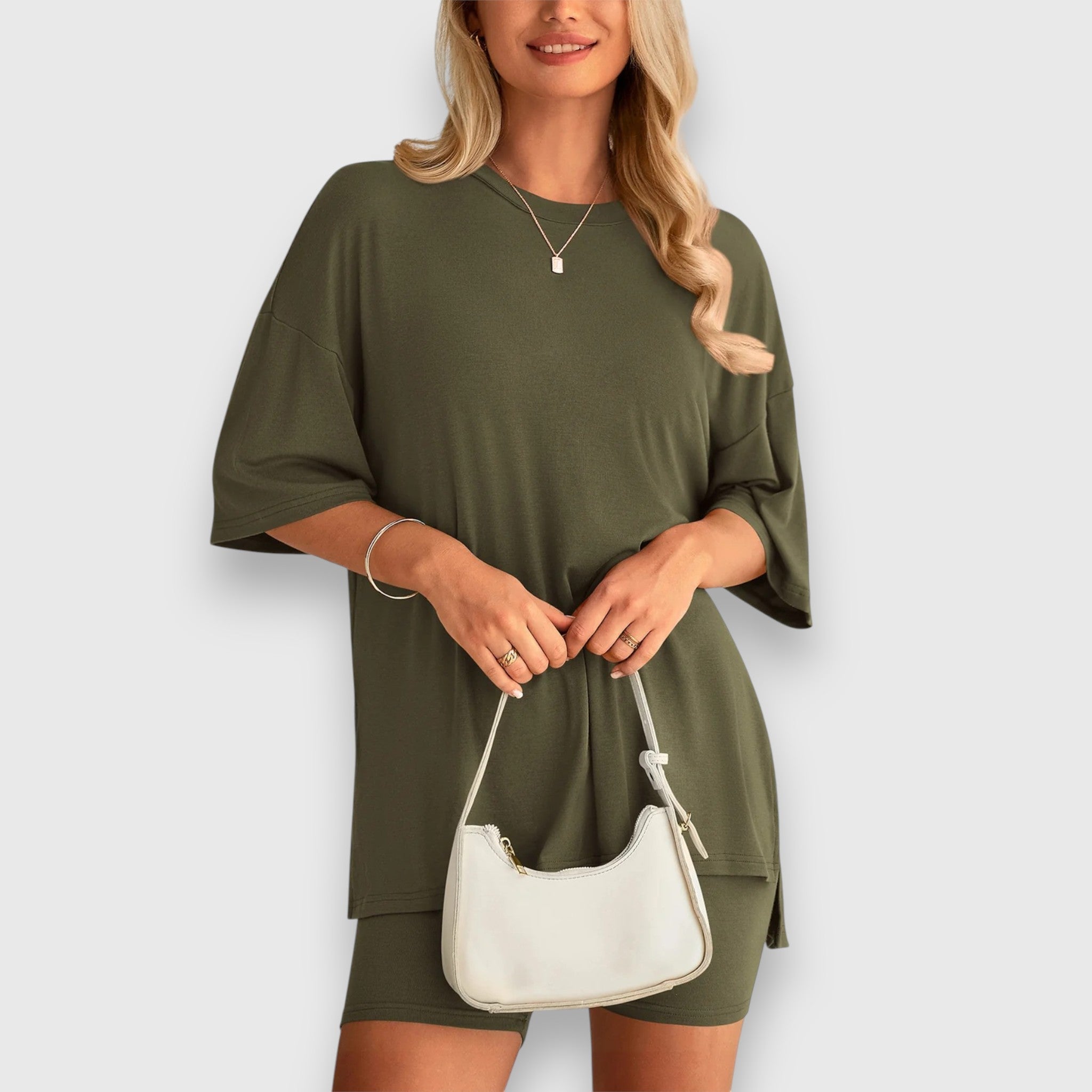 Sira Zweiteiliger Oversized T-Shirt und Radshorts