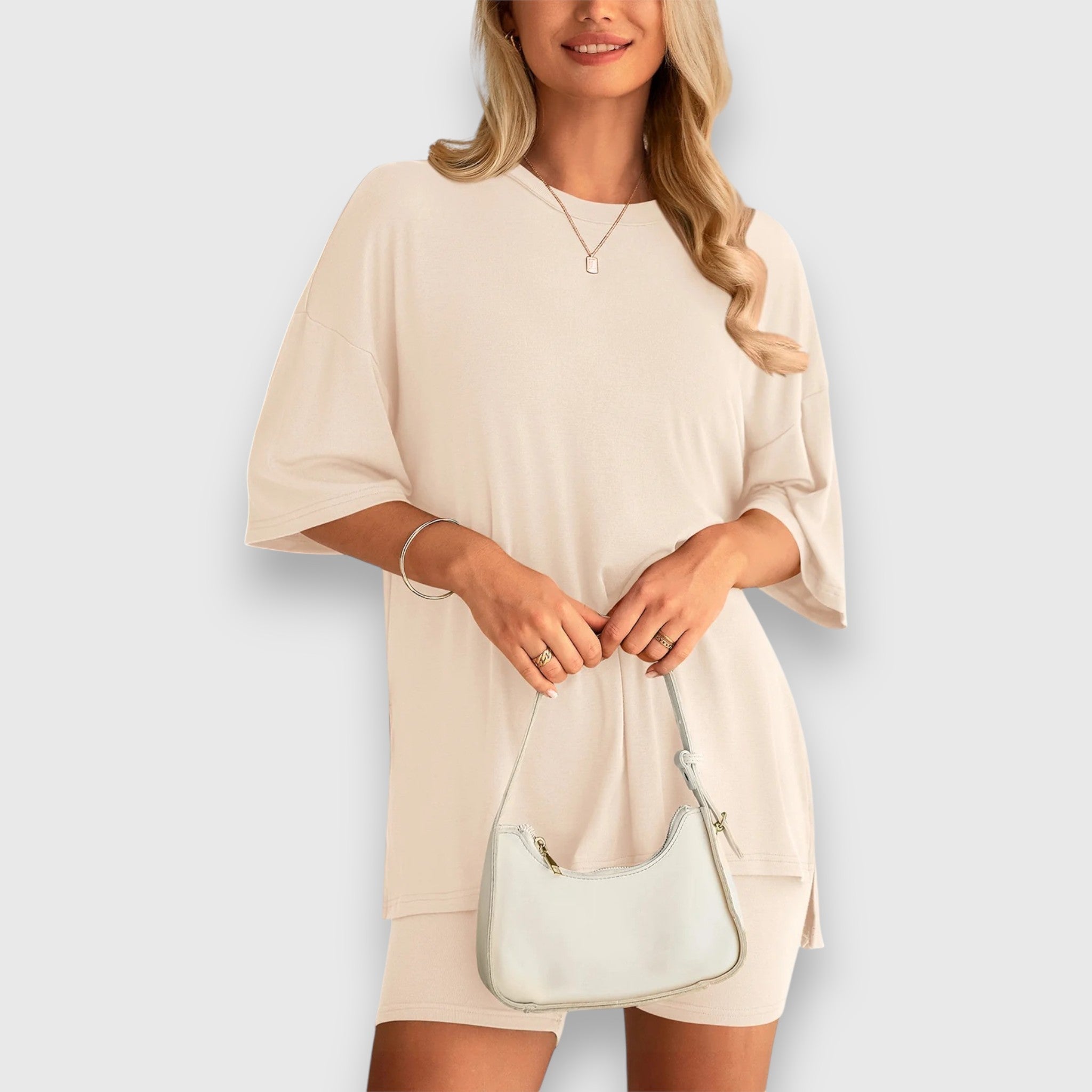 Sira Zweiteiliger Oversized T-Shirt und Radshorts