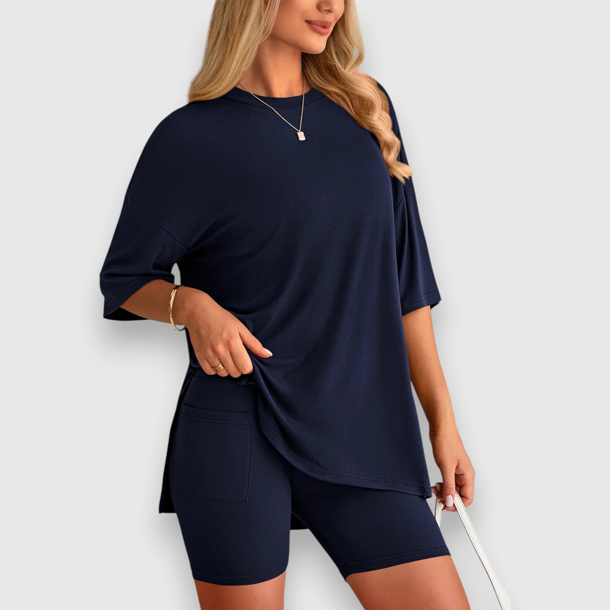 Sira Zweiteiliger Oversized T-Shirt und Radshorts