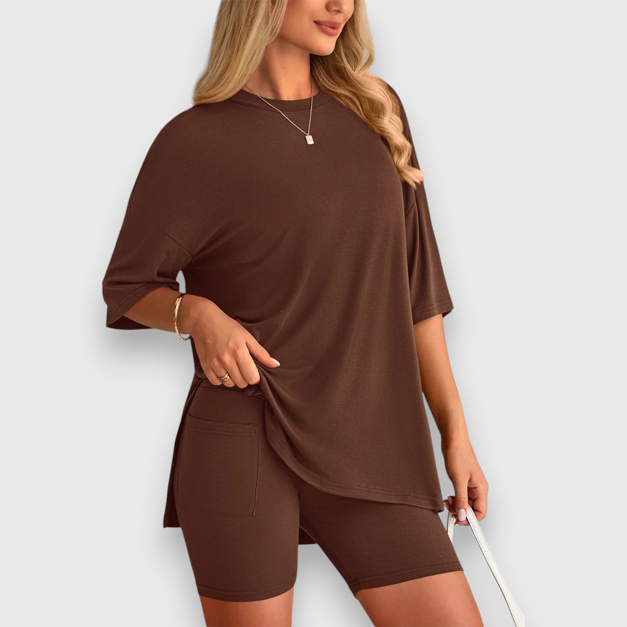 Sira Zweiteiliger Oversized T-Shirt und Radshorts