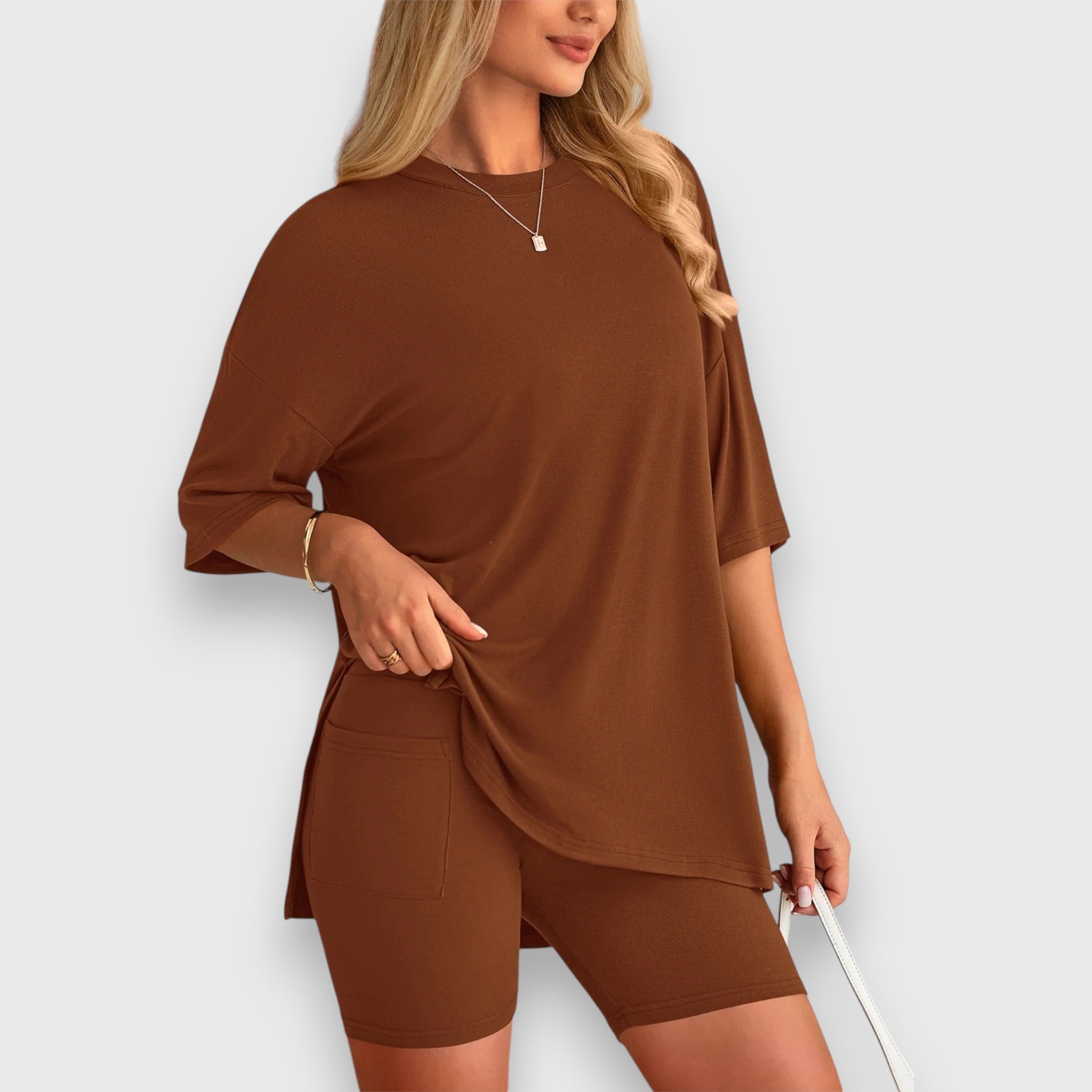 Sira Zweiteiliger Oversized T-Shirt und Radshorts