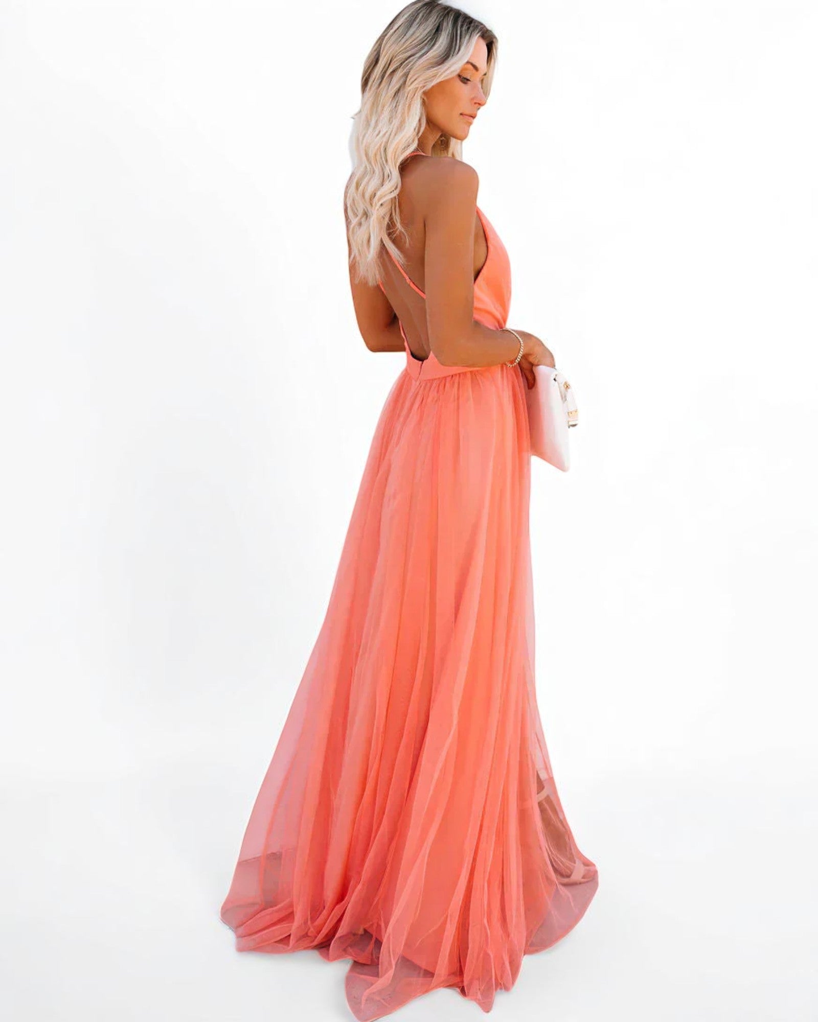 Faustina Abendkleid mit fließendem Schnitt und V-Ausschnitt