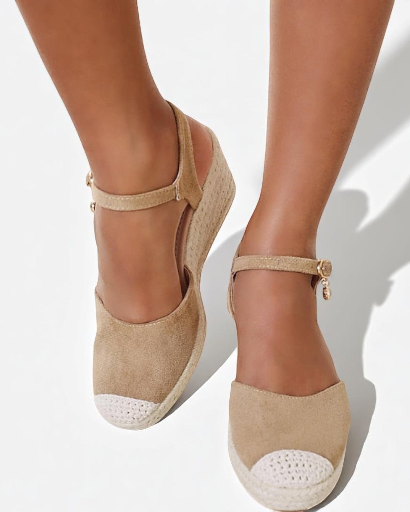 Luma Elegante Plateauschuhe mit gehäkeltem Einsatz