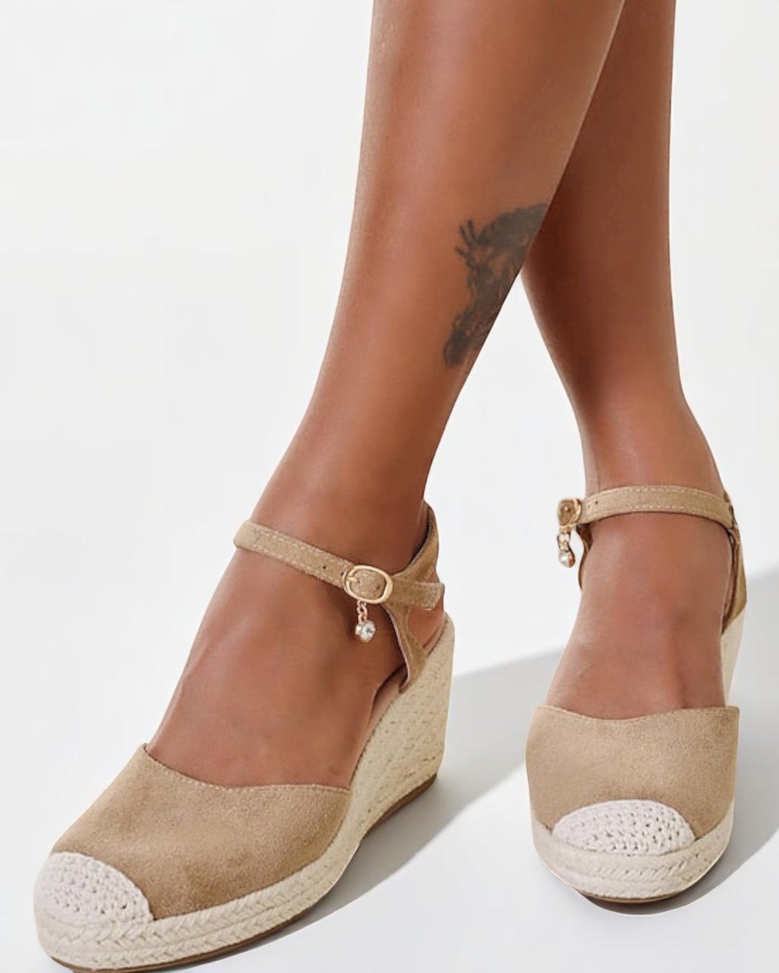 Luma Elegante Plateauschuhe mit gehäkeltem Einsatz