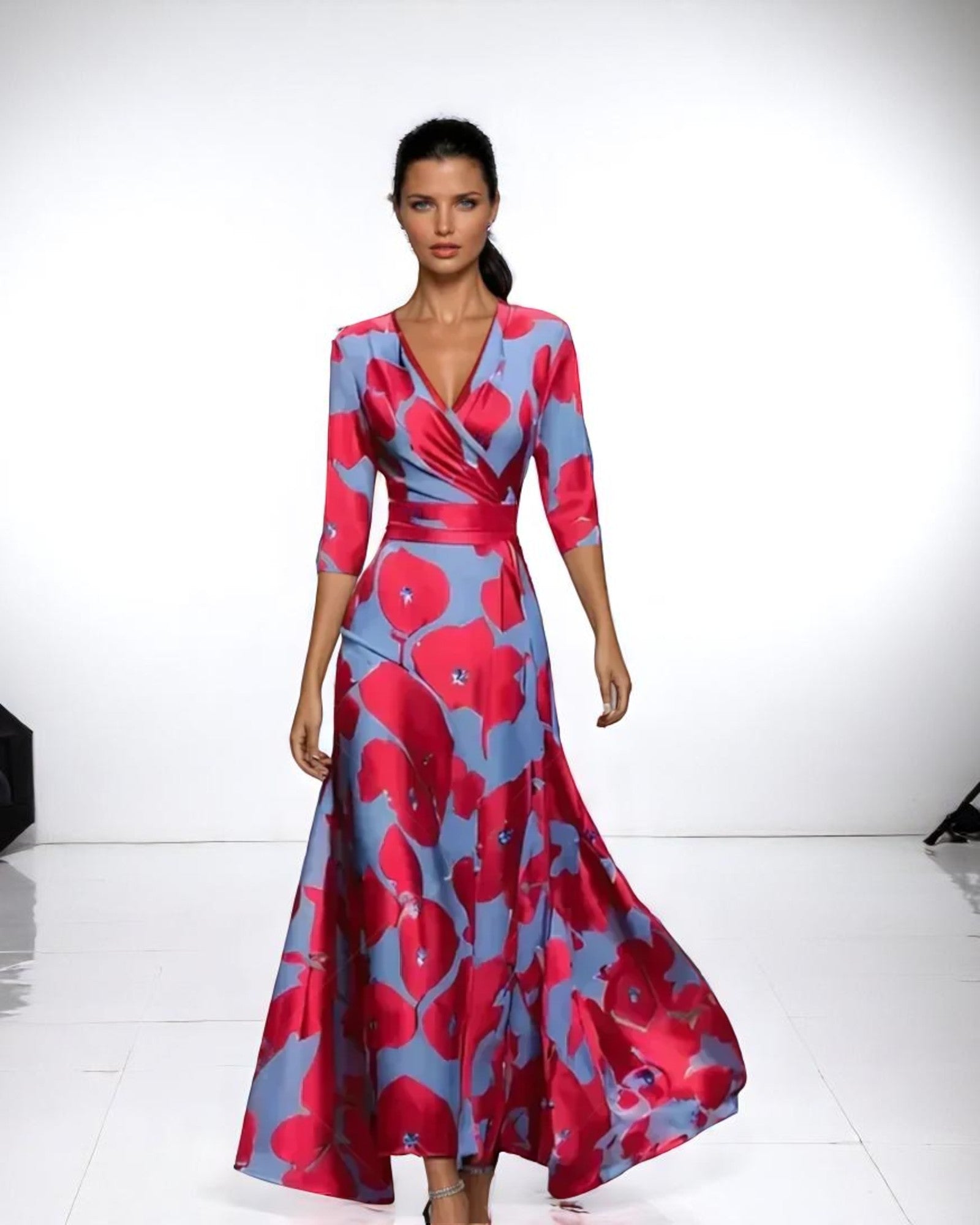 Margareta Stilvolles Blumenkleid