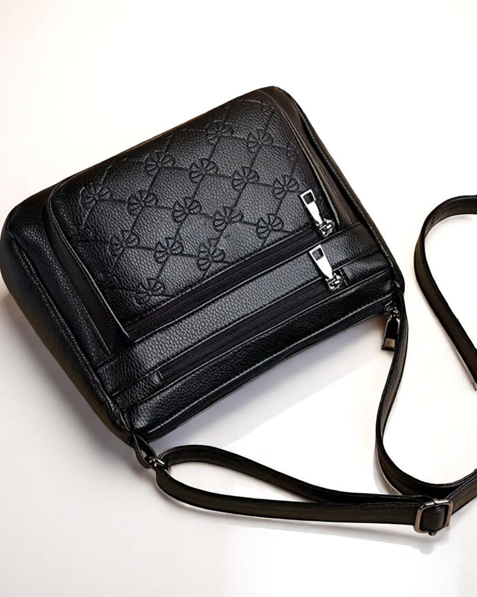 Paraschiva Elegante Handtasche mit erhabenem Knoten