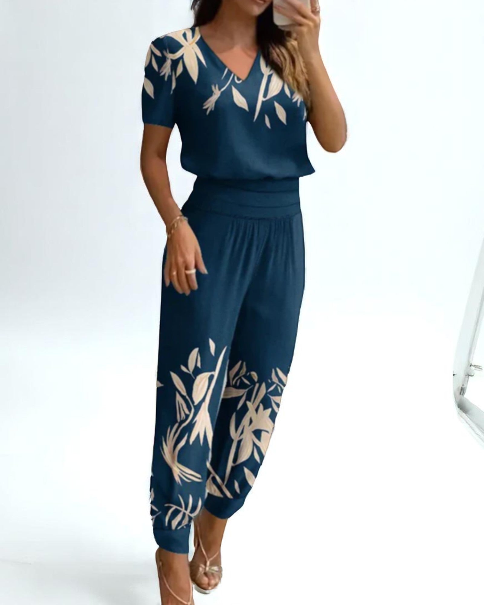 Rebeca Elegante, figurbetontes Set
