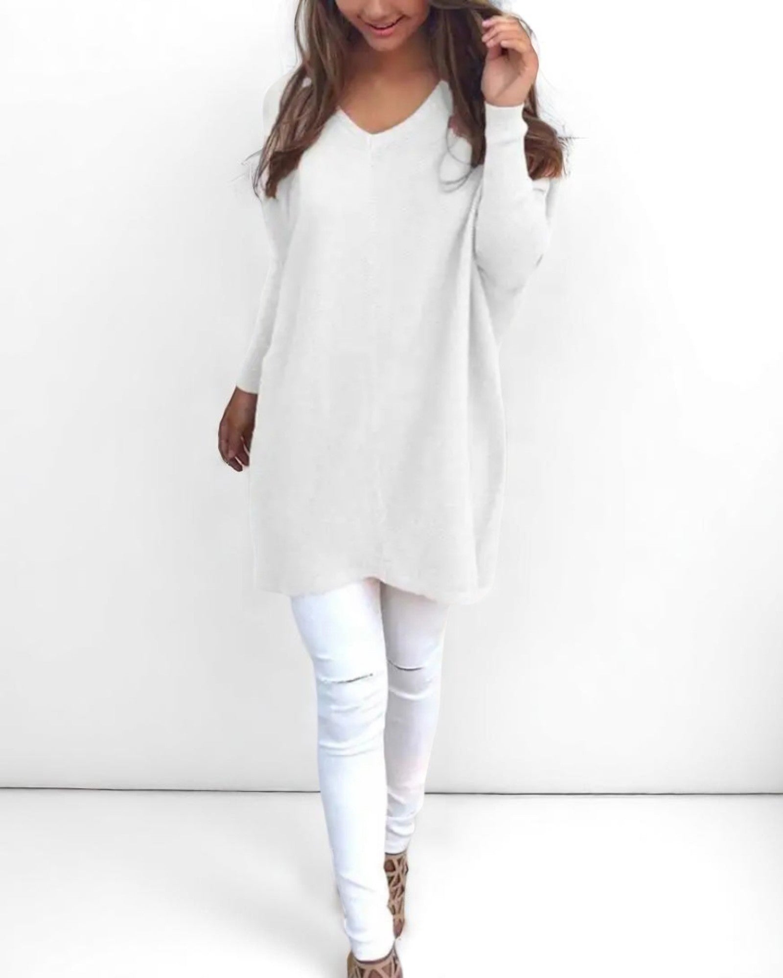 Cornelia Übergroßer V-Ausschnitt Pullover