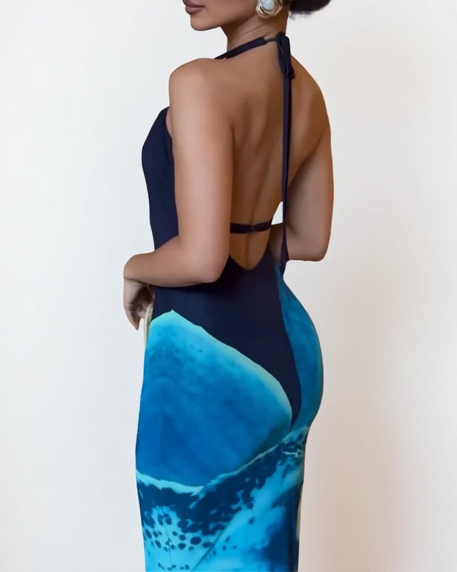 Theodora Maxikleid mit tiefem Ausschnitt – Vibes Ocean Blue