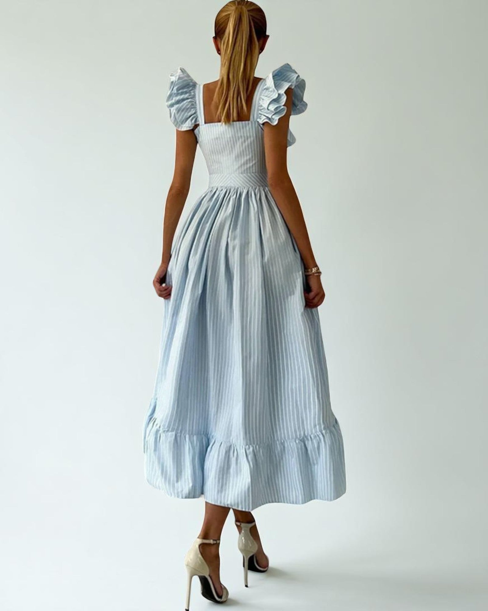 Ulania Romantisches Midi-Kleid mit Rüschen und Knopfverschluss