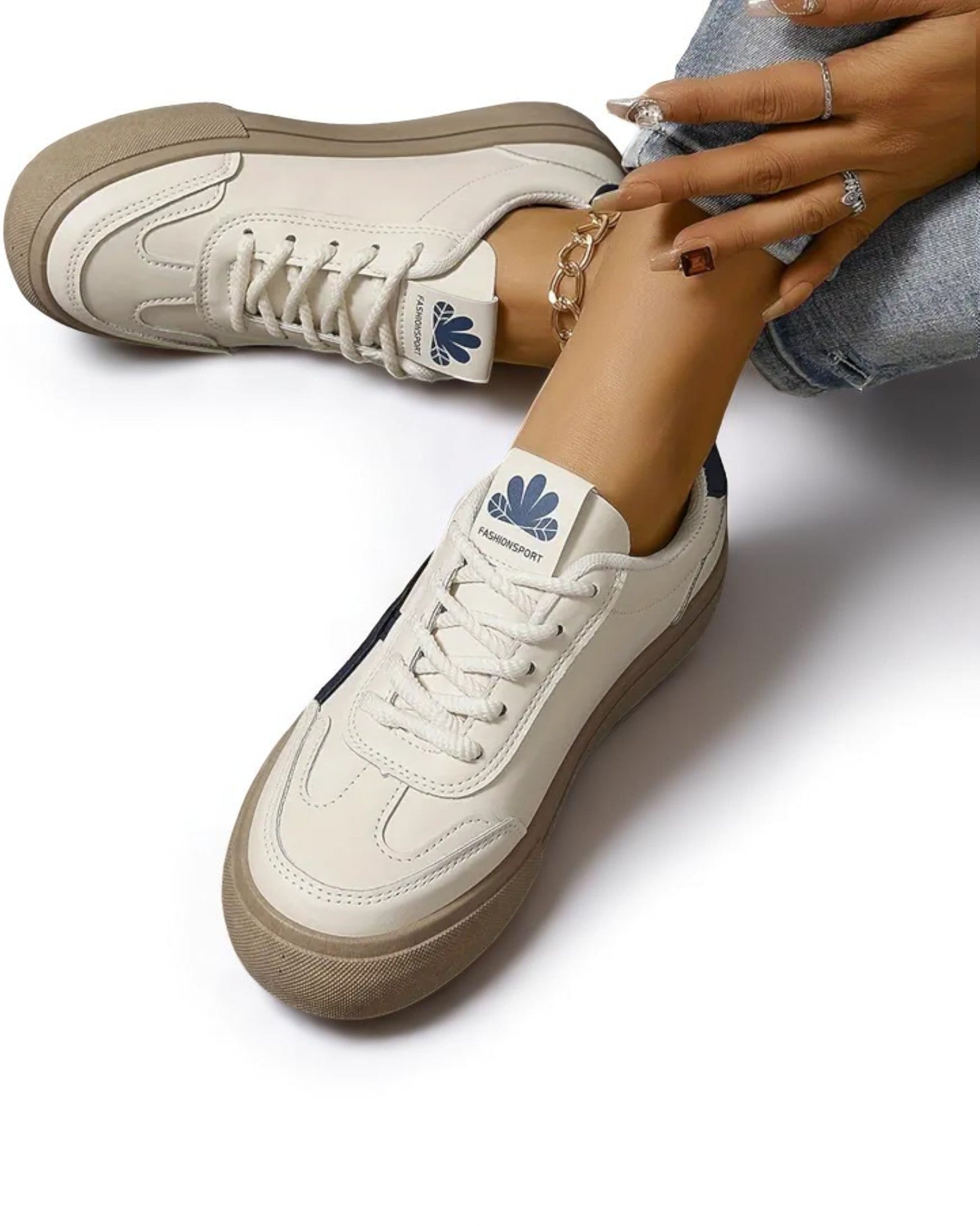 Minela Retro-Style Schuhe