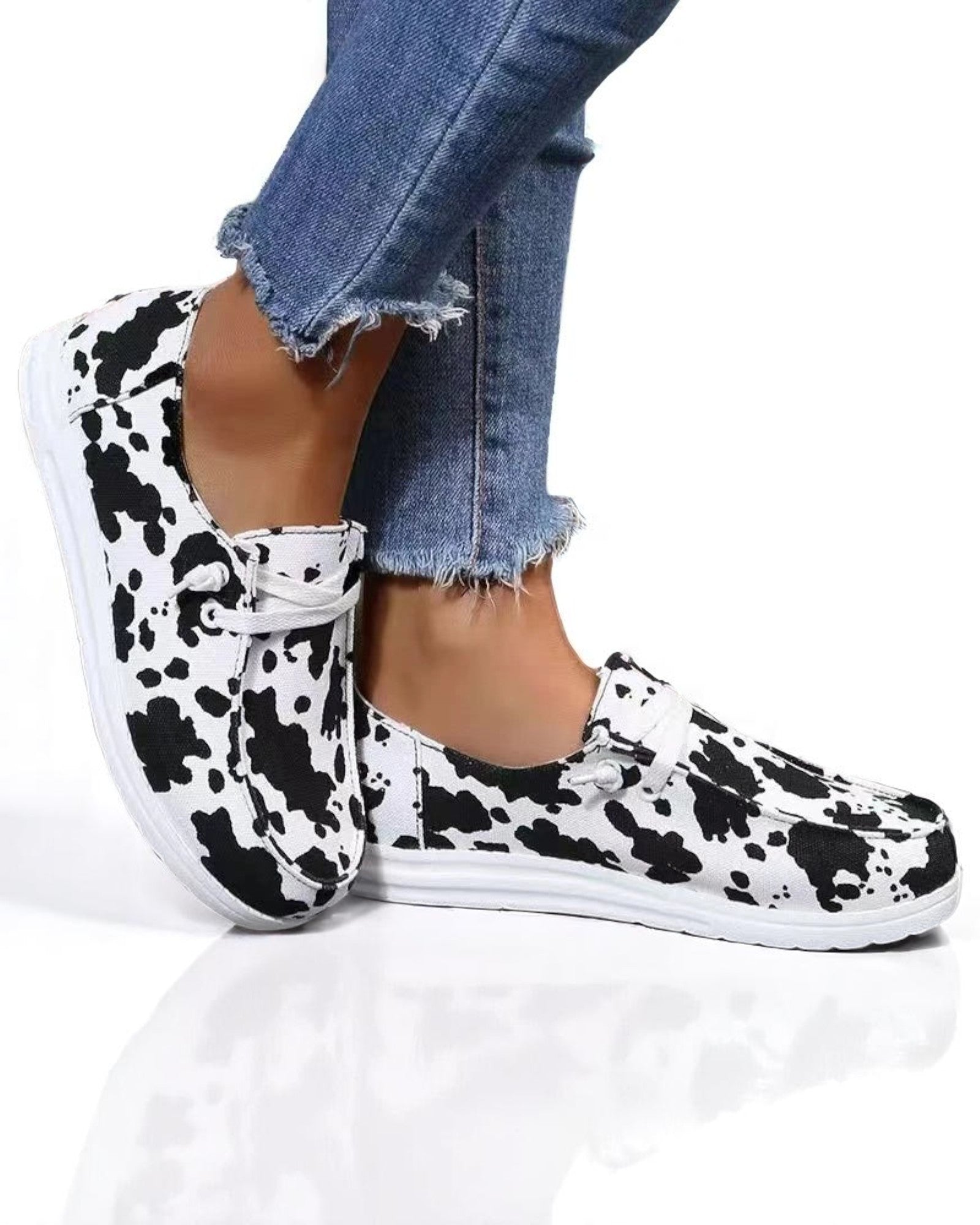Ria Flache Schuhe aus Stoff mit Schnürsenkeln