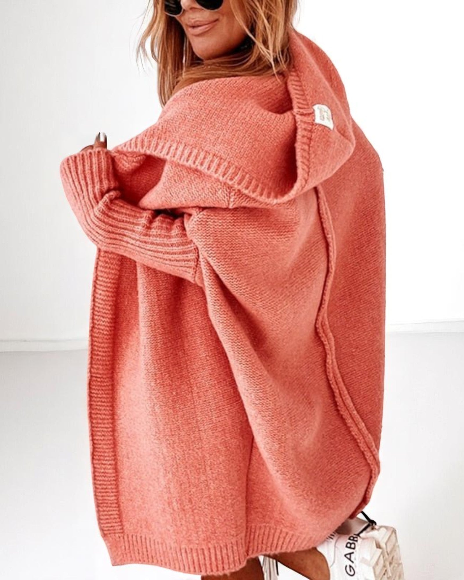 Mirela Oversized Strickcardigan mit Kapuze