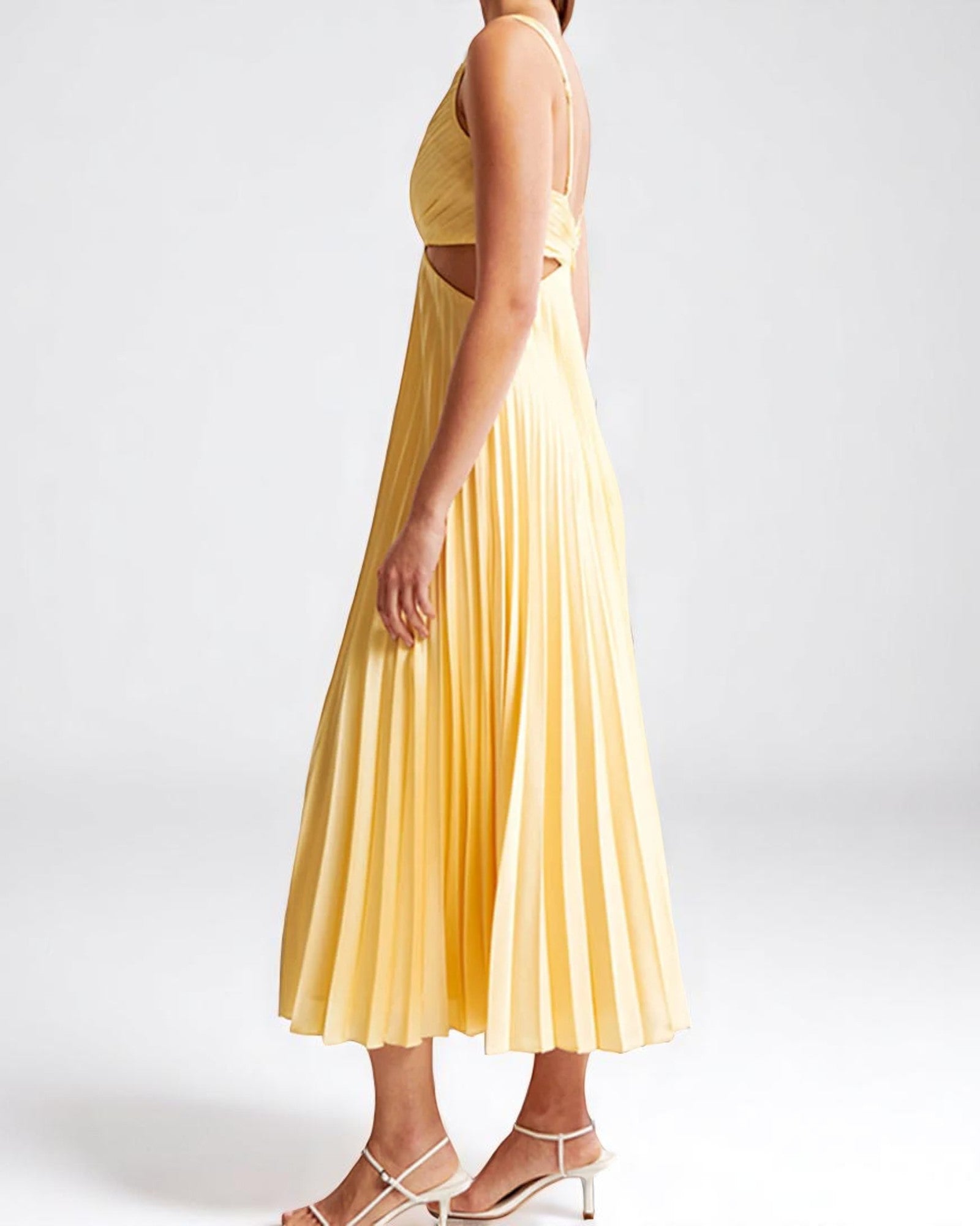 Moana Midikleid mit Falten und Ausschnitten