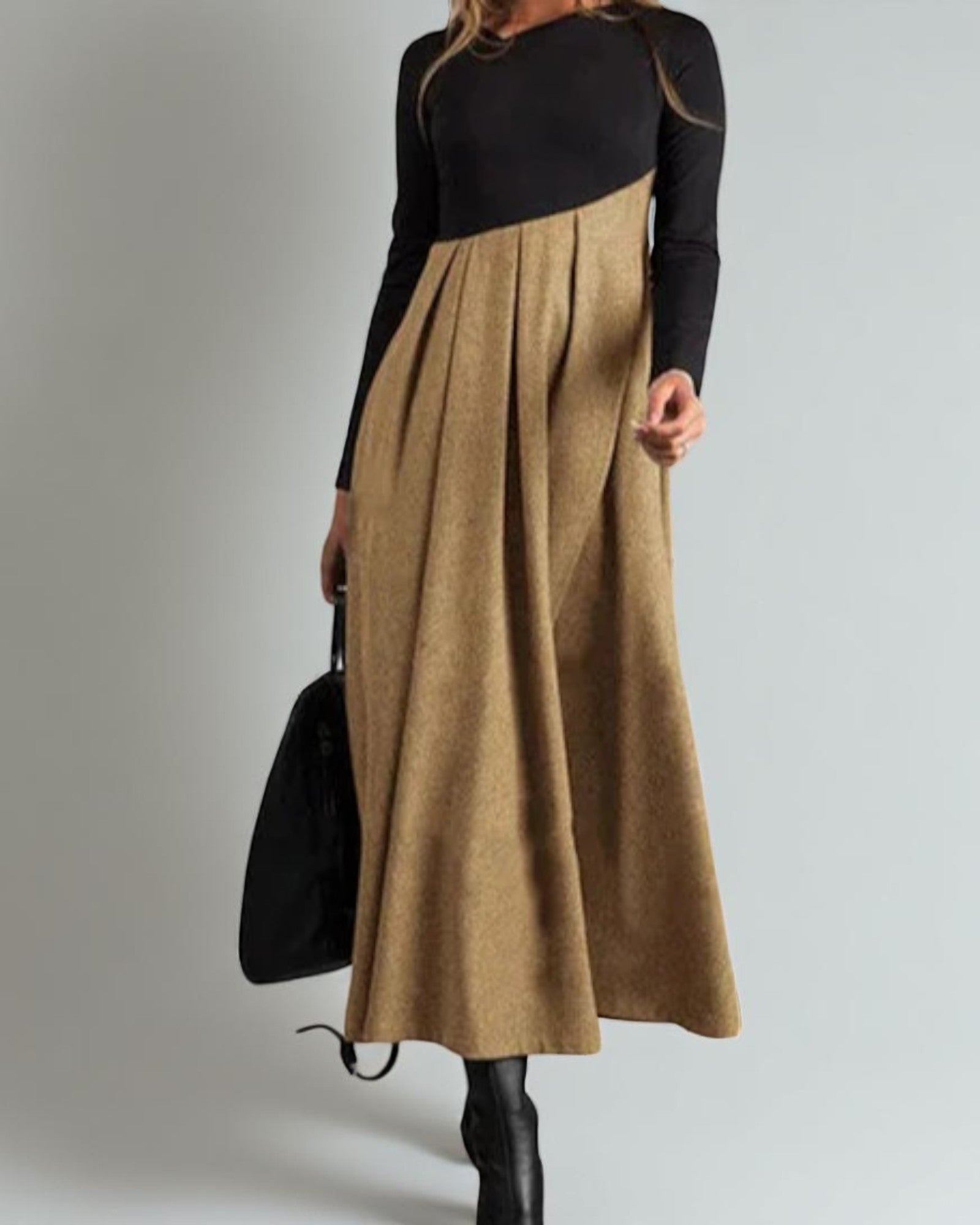 Flavia Elegantes Maxikleid in zwei Farben mit asymmetrischem Schnitt