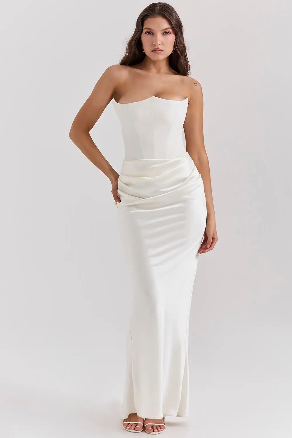 Margret Eng anliegendes Abendkleid aus Satin
