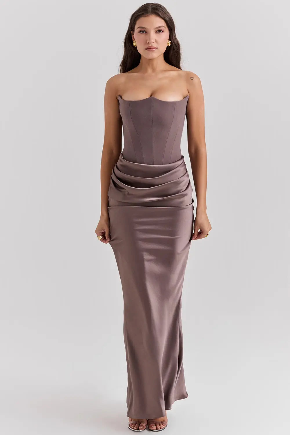 Margret Eng anliegendes Abendkleid aus Satin